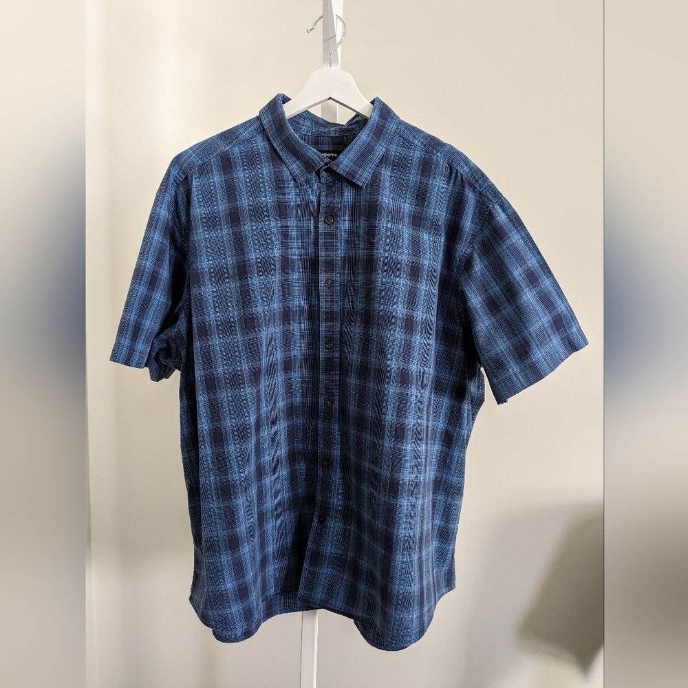 Claiborne Short Sleeve